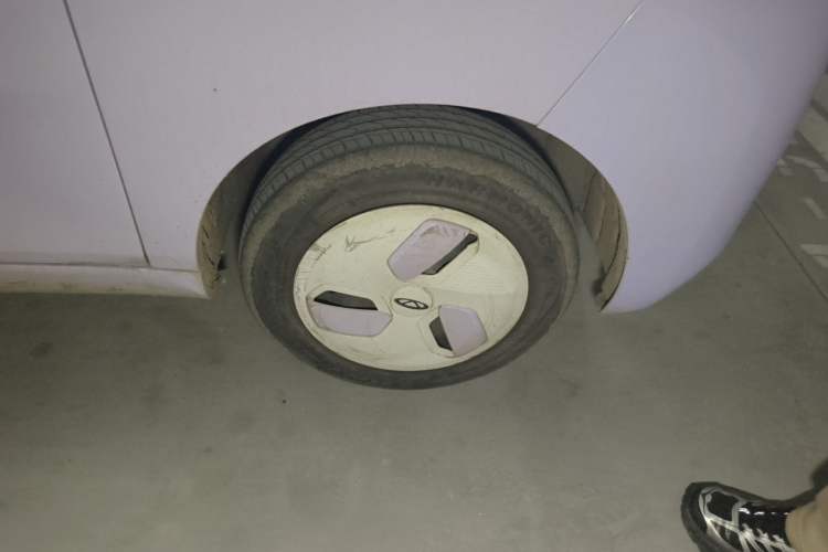 Used Chery QQ Ice Cream 2022 170km Sundae Phosphate Lithium-Ion Right Front Wheel Hub