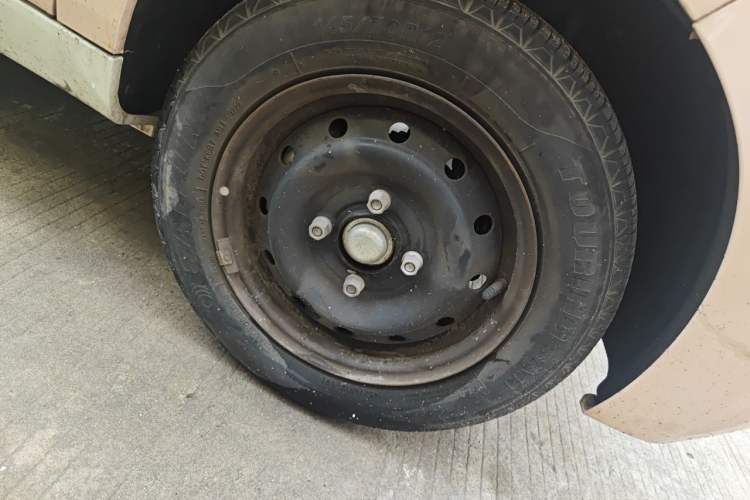 Used Chery QQ Ice Cream 2022 170km Sundae Phosphate Lithium-Ion Right Front Wheel Hub
