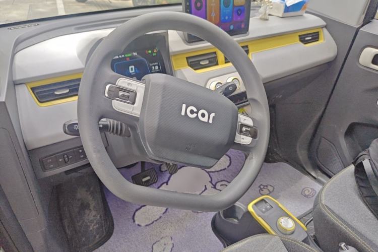 Used Chery QQ Ice Cream 2022 170km Sundae Phosphate Lithium-Ion Steering Wheel