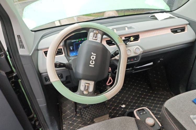 Used Chery QQ Ice Cream 2022 170km Sundae Phosphate Lithium-Ion Steering Wheel