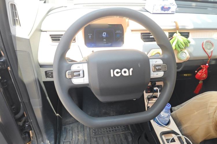 Used Chery QQ Ice Cream 2022 170km Sundae Phosphate Lithium-Ion Steering Wheel