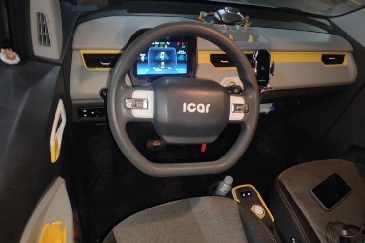 Used Chery QQ Ice Cream 2022 120km Conical Shape Lithium Iron Phosphate Steering Wheel