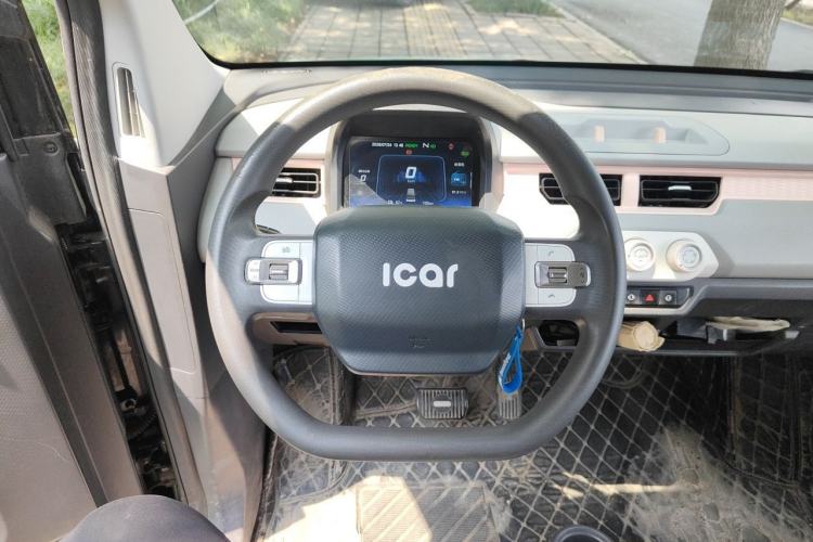 Used Chery QQ Ice Cream 2022 170km Sundae Phosphate Lithium-Ion Steering Wheel