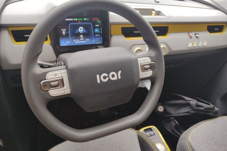 Used Chery QQ Ice Cream 2022 170km Sundae Phosphate Lithium-Ion Steering Wheel