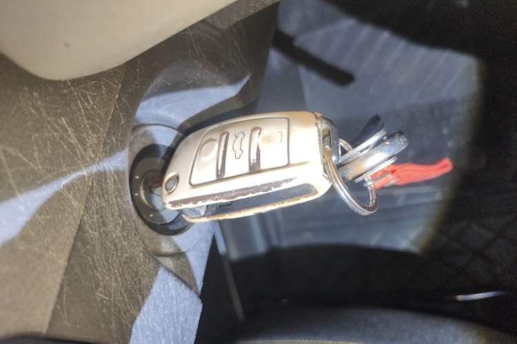 Used Chery QQ Ice Cream 2022 120km Conical Shape Lithium Iron Phosphate Vehicle Key