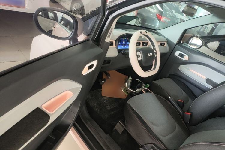 Used Chery QQ Ice Cream 2022 170km Sundae Phosphate Lithium-Ion Driver Seat