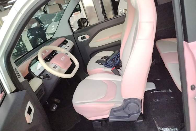 Used Chery QQ Ice Cream 2022 Taohuanxi Sweet Peach Edition Driver Seat