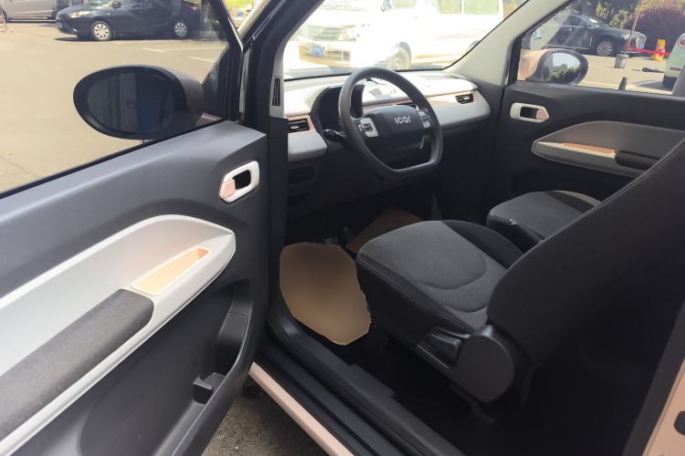 Used Chery QQ Ice Cream 2022 170km Sundae Phosphate Lithium-Ion Driver Seat
