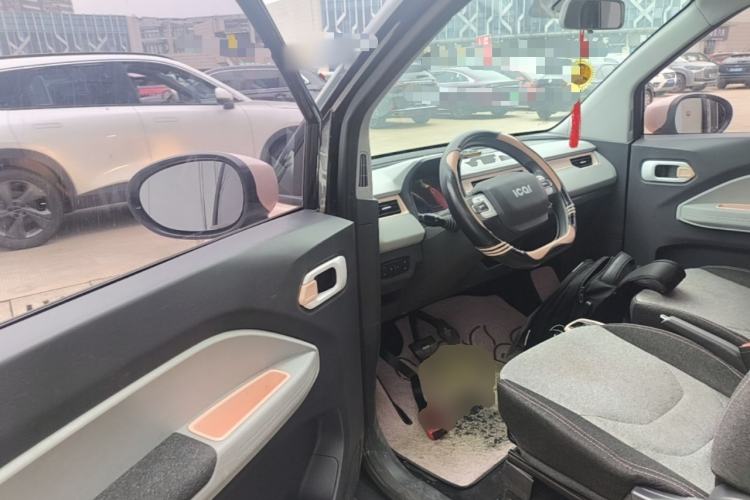 Used Chery QQ Ice Cream 2022 120km Conical Shape Lithium Iron Phosphate Driver Seat