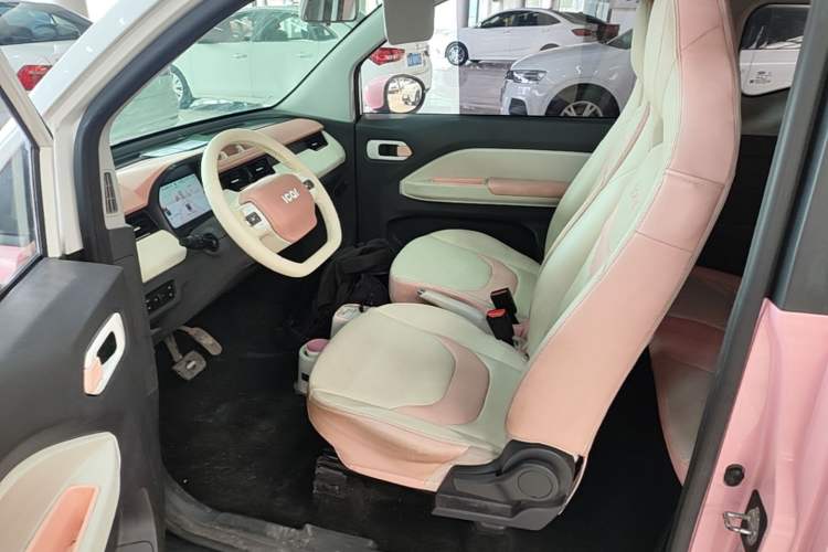 Used Chery QQ Ice Cream 2022 Taohuanxi Sweet Peach Edition Driver Seat