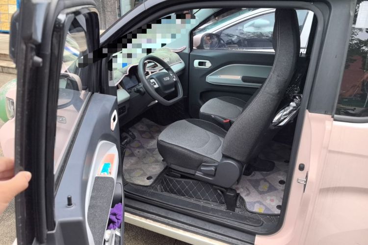 Used Chery QQ Ice Cream 2022 170km Sundae Phosphate Lithium-Ion Driver Seat