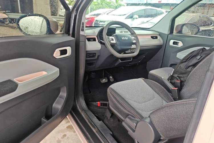 Used Chery QQ Ice Cream 2022 Pudding Model Driver Seat