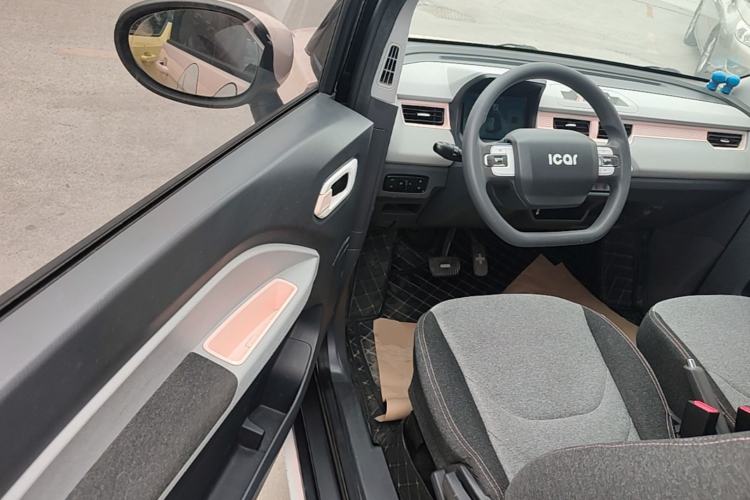 Used Chery QQ Ice Cream 2022 170km Sundae Phosphate Lithium-Ion Driver Seat