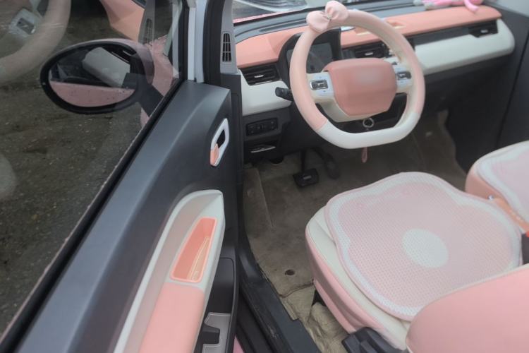 Used Chery QQ Ice Cream 2022 Taohuanxi Sweet Peach Edition Driver Seat