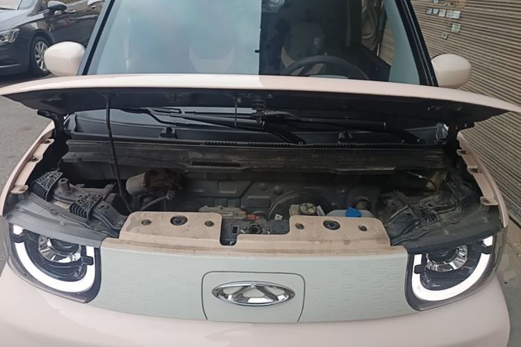 Used Chery QQ Ice Cream 2022 Pudding Model Engine Bay