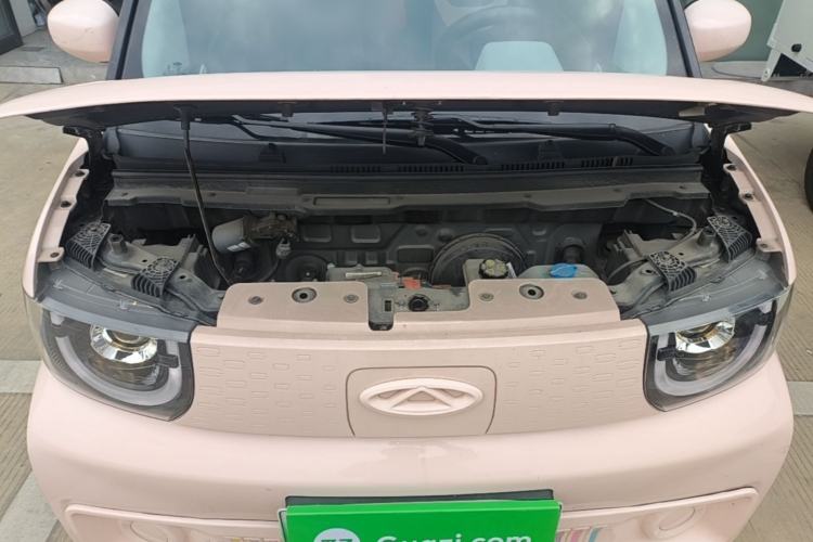 Used Chery QQ Ice Cream 2022 120km Conical Shape Lithium Iron Phosphate Engine Bay