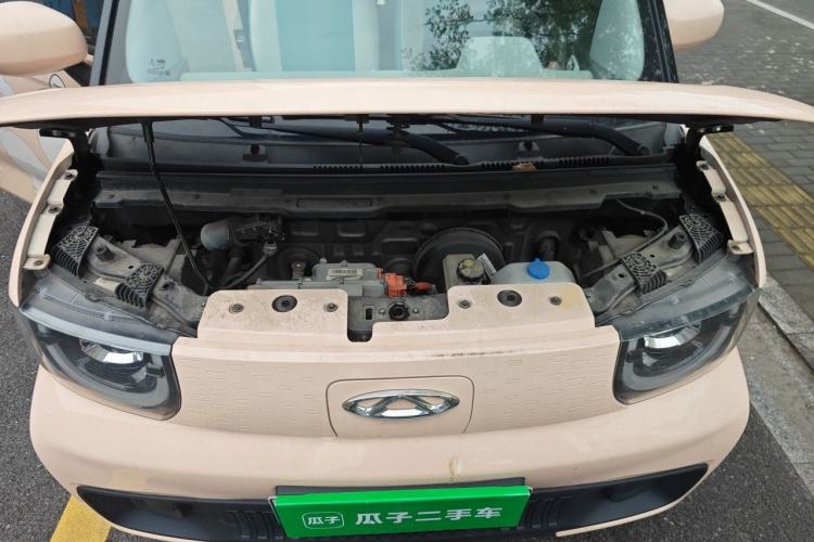 Used Chery QQ Ice Cream 2022 120km Conical Shape Lithium Iron Phosphate Engine Bay