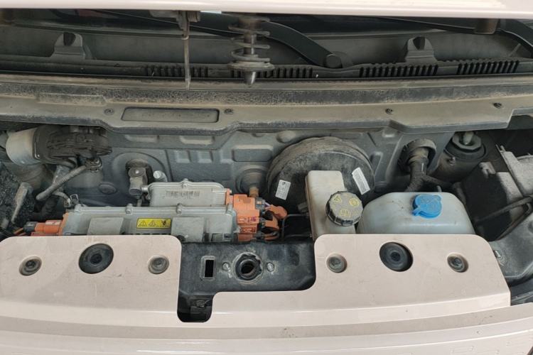 Used Chery QQ Ice Cream 2022 Pudding Model Engine Bay