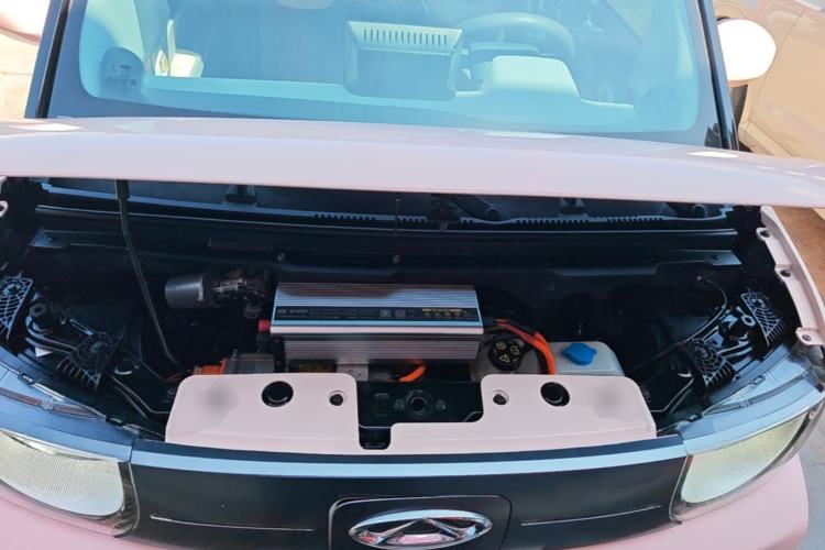 Used Chery QQ Ice Cream 2022 Pudding Model Engine Bay