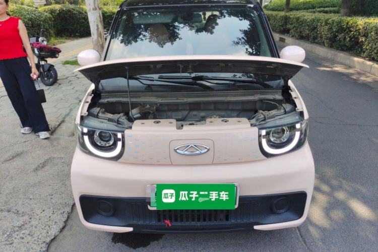 Used Chery QQ Ice Cream 2022 120km Conical Shape Lithium Iron Phosphate Engine Bay