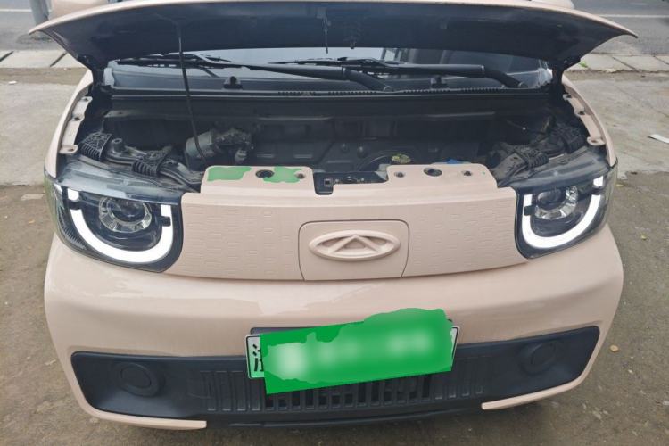Used Chery QQ Ice Cream 2022 120km Conical Shape Lithium Iron Phosphate Engine Bay