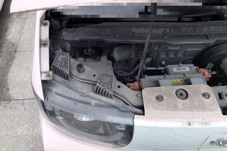 Used Chery QQ Ice Cream 2022 170km Sundae Phosphate Lithium-Ion Engine Bay Right