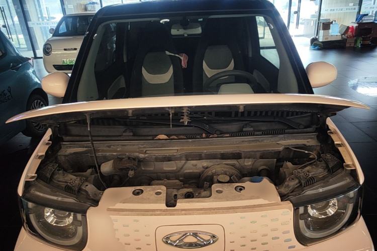 Used Chery QQ Ice Cream 2022 120km Conical Shape Lithium Iron Phosphate Engine Bay
