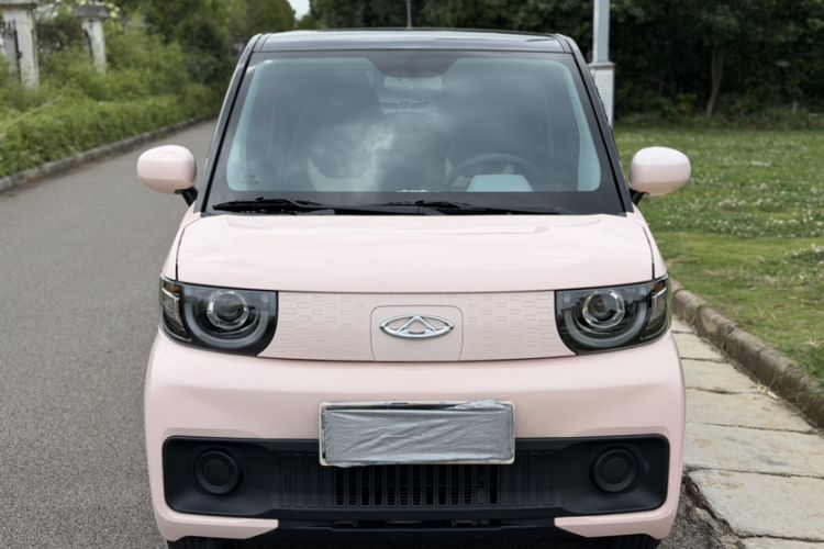 Used Chery QQ Ice Cream 2022 170km Sundae Phosphate Lithium-Ion Exterior 1