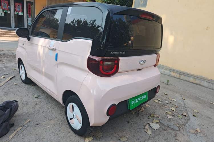 Used Chery QQ Ice Cream 2022 170km Sundae Phosphate Lithium-Ion Exterior 2