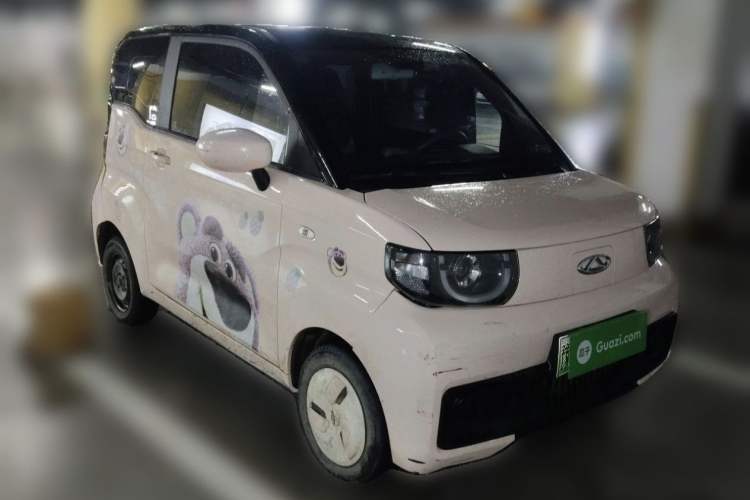 Used Chery QQ Ice Cream 2022 170km Sundae Phosphate Lithium-Ion Exterior 2