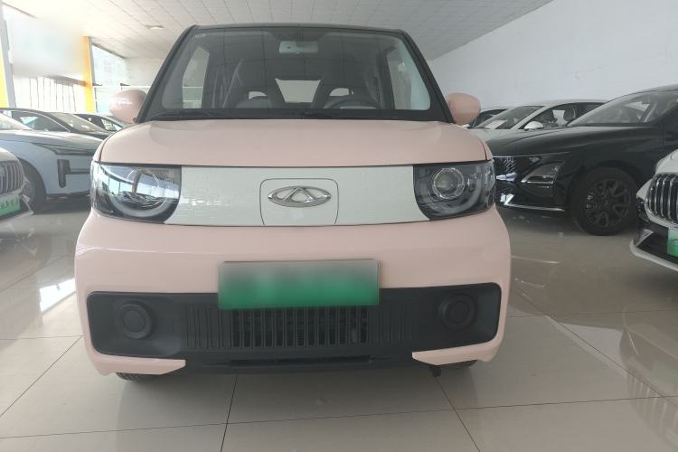 Used Chery QQ Ice Cream 2022 170km Sundae Phosphate Lithium-Ion Exterior 2