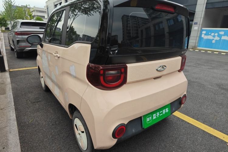 Used Chery QQ Ice Cream 2022 120km Conical Shape Lithium Iron Phosphate Exterior 3