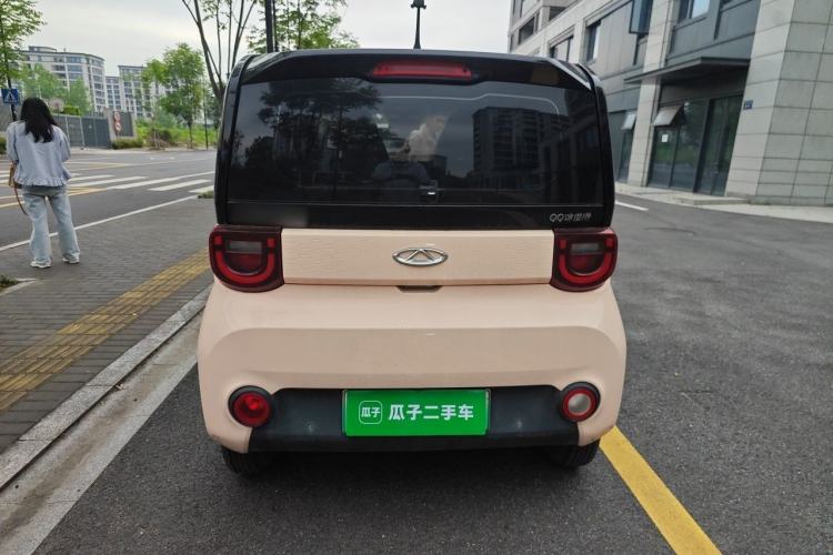 Used Chery QQ Ice Cream 2022 120km Conical Shape Lithium Iron Phosphate Exterior 4