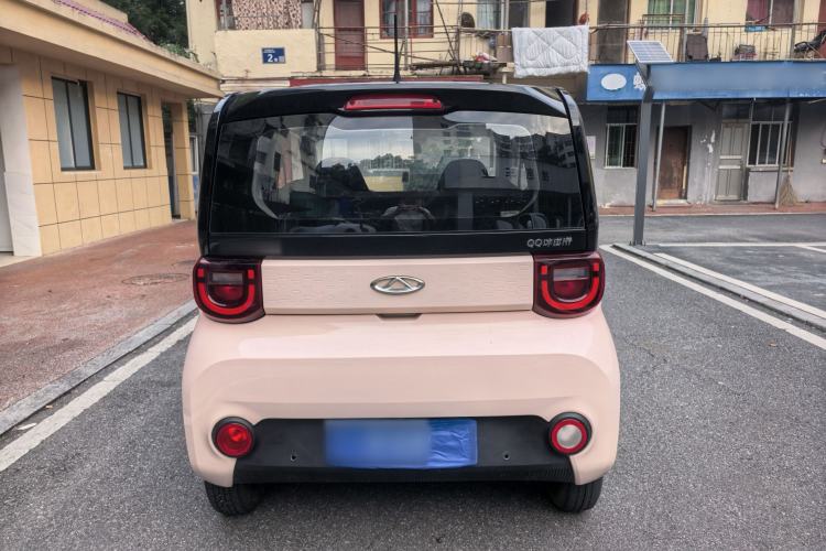 Used Chery QQ Ice Cream 2022 120km Conical Shape Lithium Iron Phosphate Exterior 4