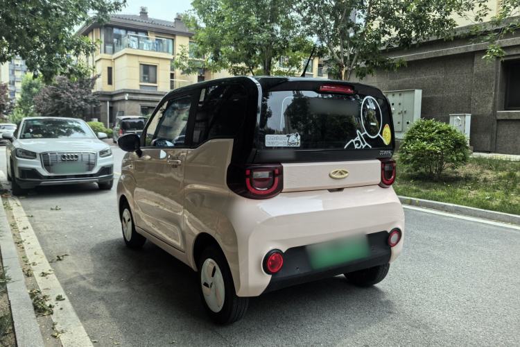 Used Chery QQ Ice Cream 2022 120km Conical Shape Lithium Iron Phosphate Exterior 5