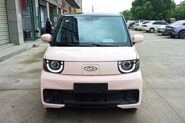 Used Chery QQ Ice Cream 2022 170km Sundae Phosphate Lithium-Ion Exterior 5