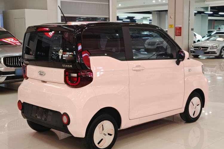 Used Chery QQ Ice Cream 2022 170km Sundae Phosphate Lithium-Ion Exterior 6