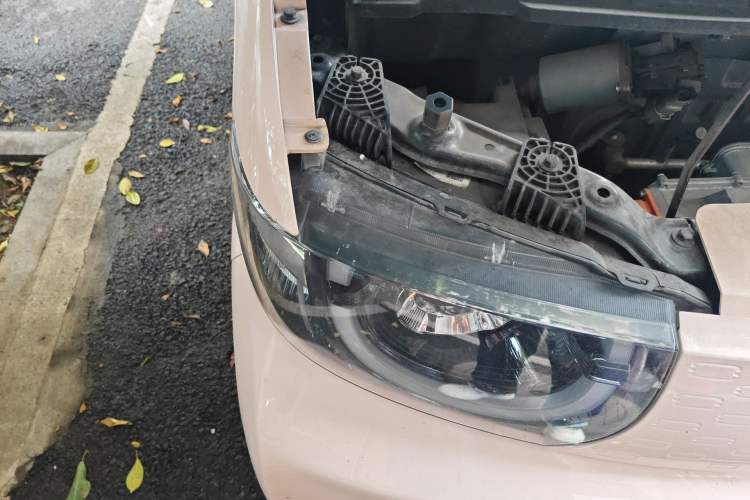Used Chery QQ Ice Cream 2022 170km Sundae Phosphate Lithium-Ion Exterior 6