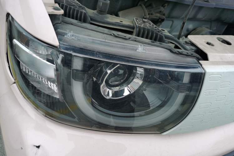 Used Chery QQ Ice Cream 2022 170km Sundae Phosphate Lithium-Ion Exterior 6