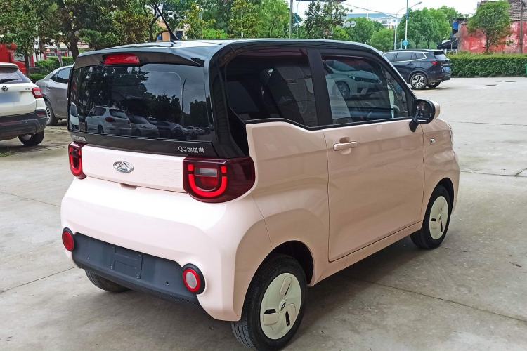 Used Chery QQ Ice Cream 2022 170km Sundae Phosphate Lithium-Ion Exterior 9