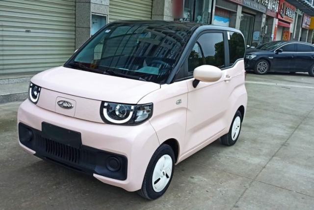 Used Chery QQ Ice Cream 2022 170km Sundae Phosphate Lithium-Ion