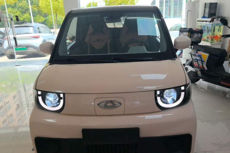 Used Chery QQ Ice Cream 2022 170km Sundae Phosphate Lithium-Ion Front