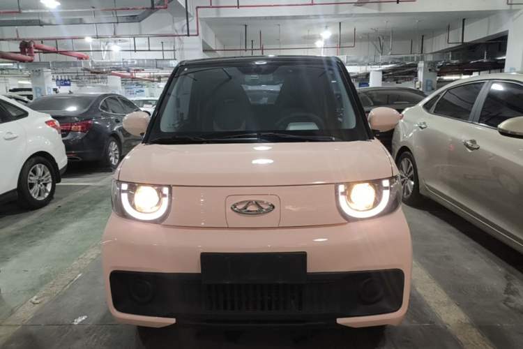 Used Chery QQ Ice Cream 2022 170km Sundae Phosphate Lithium-Ion Front