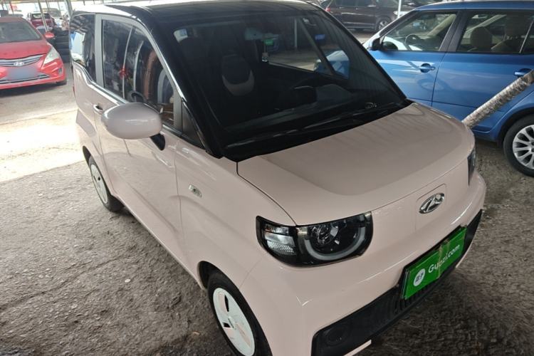 Used Chery QQ Ice Cream 2022 170km Sundae Phosphate Lithium-Ion Front Right 45 Deg