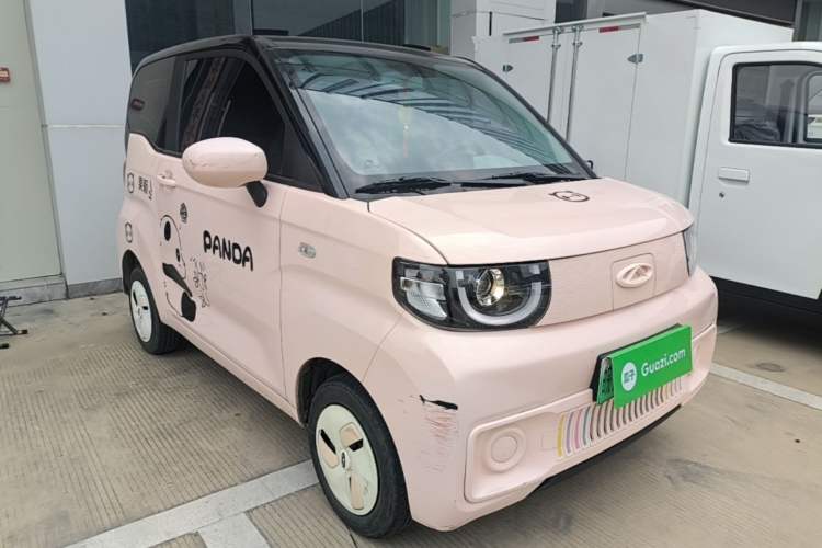 Used Chery QQ Ice Cream 2022 120km Conical Shape Lithium Iron Phosphate Front Right 45 Deg