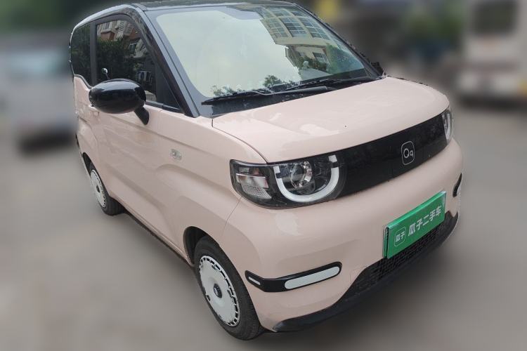 Used Chery QQ Ice Cream 2022 170km Sundae Phosphate Lithium-Ion Front Right 45 Deg