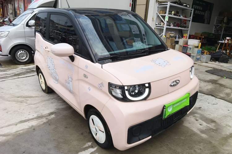 Used Chery QQ Ice Cream 2022 170km Sundae Phosphate Lithium-Ion Front Right 45 Deg