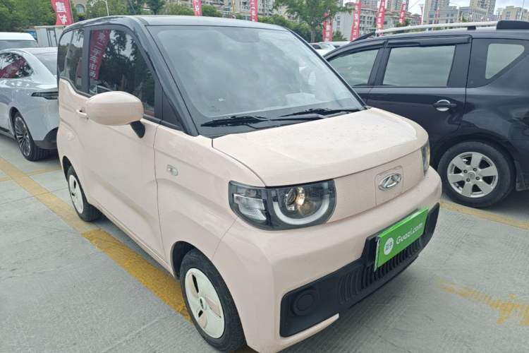 Used Chery QQ Ice Cream 2022 170km Sundae Phosphate Lithium-Ion Front Right 45 Deg