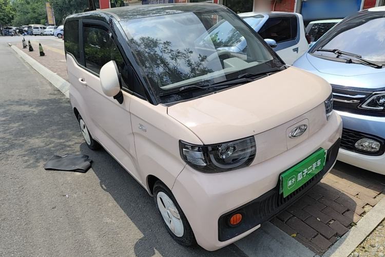Used Chery QQ Ice Cream 2022 170km Sundae Phosphate Lithium-Ion Front Right 45 Deg