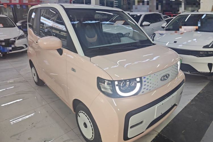 Used Chery QQ Ice Cream 2022 170km Sundae Phosphate Lithium-Ion Front Right 45 Deg